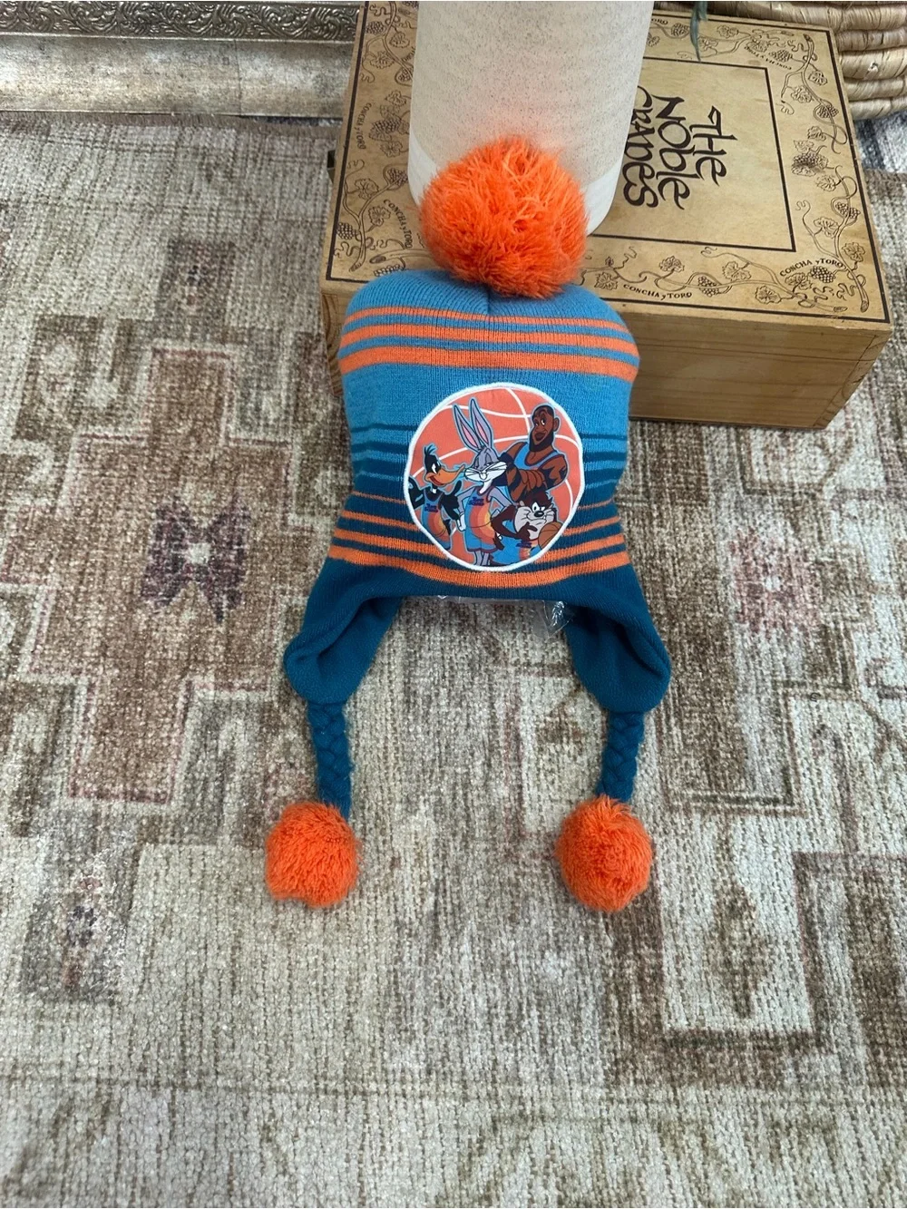 Looney Tunes Space Jam Youth Kids Winter Pom Beanie Hat Bugs Bunny Friends